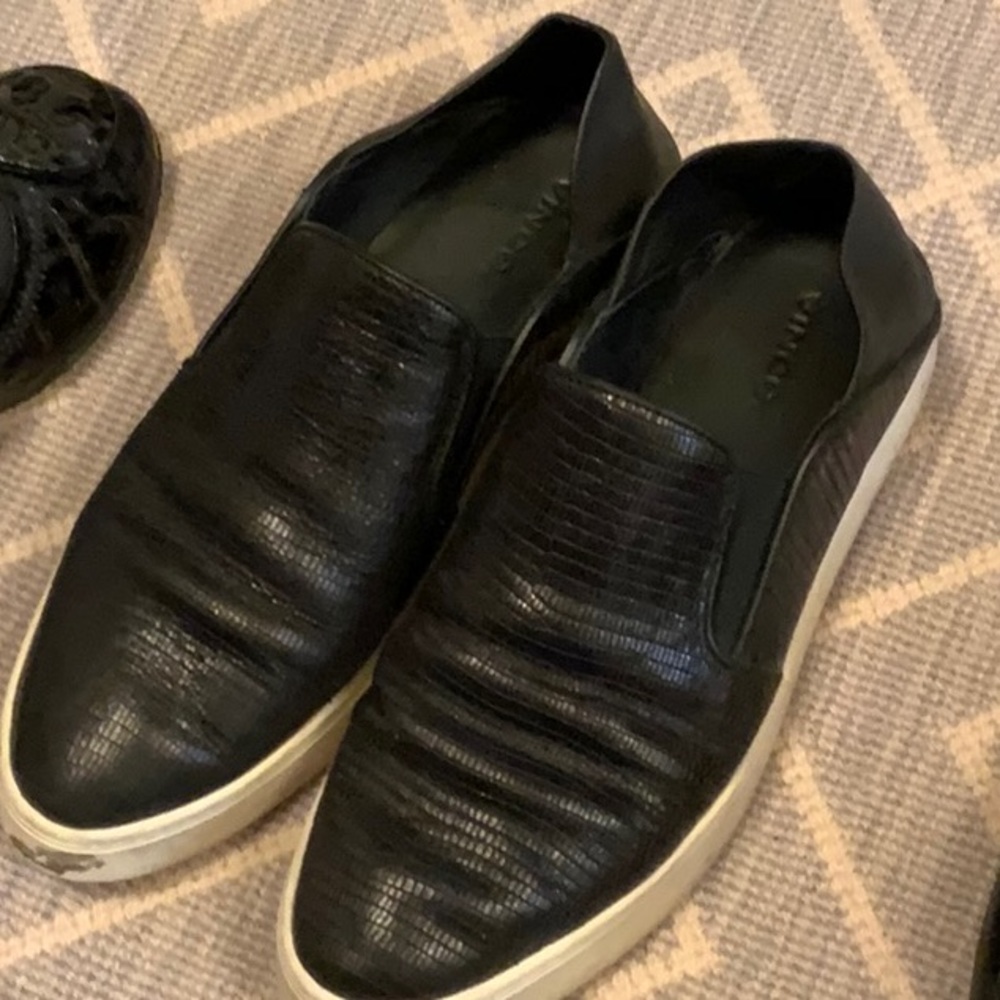 Vince black lizard texture slip on